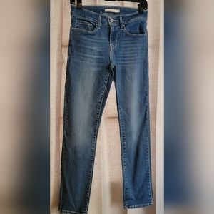 Levi's Mid Rise Skinny Jean
